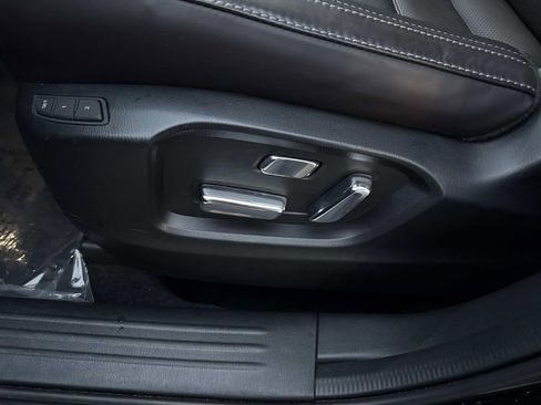 Certified 2025 MAZDA CX-5 Signature image 29