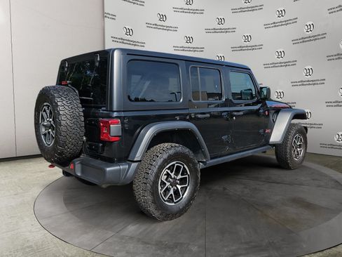 Used 2024 Jeep Wrangler Unlimited Rubicon AWD/4WD image 5