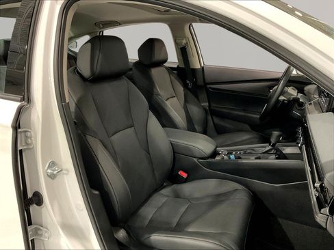 Used 2025 Honda Accord EX-L image 29