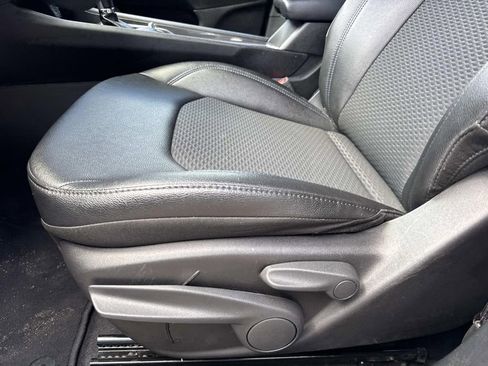 Used 2025 Jeep Compass Latitude AWD/4WD image 18