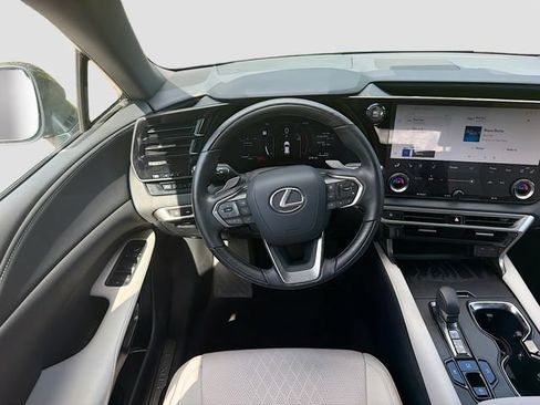 Used 2025 Lexus RX 350 FWD image 18