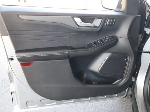Used 2024 Ford Escape Active w/ Tech Pack #2 FWD image 18