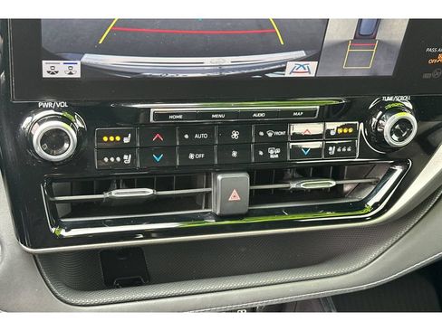 Used 2021 Toyota Highlander Limited AWD/4WD image 26