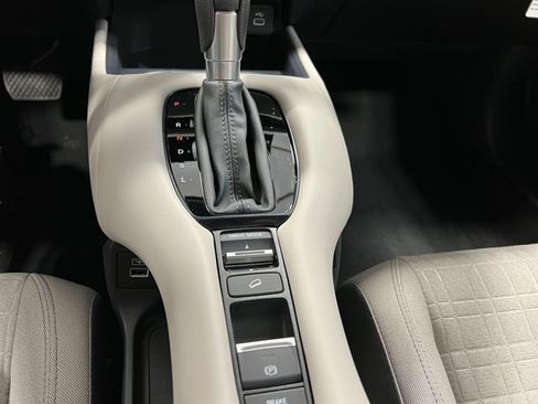 Certified 2024 Honda HR-V LX image 18