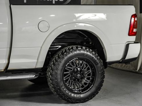 Used 2022 RAM 2500 Laramie AWD/4WD image 14