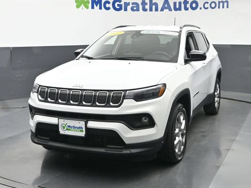 Used 2022 Jeep Compass Latitude AWD/4WD image 19