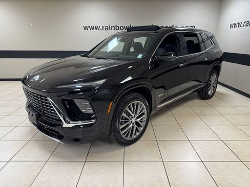Used 2025 Buick Enclave Avenir w/ Trailering Package, 5000 lbs. AWD/4WD image 3