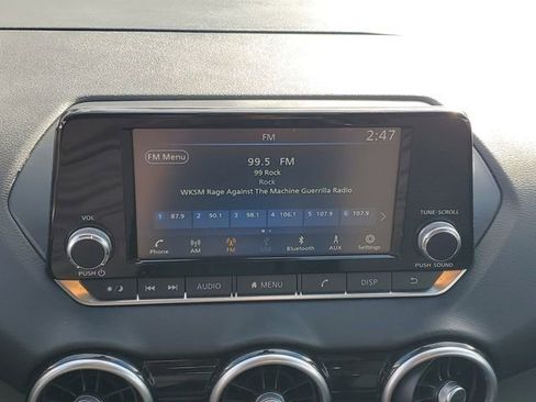 Used 2024 Nissan Sentra S image 22