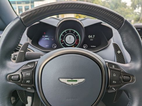 Used 2020 Aston Martin DBS Superleggera Volante RWD image 28