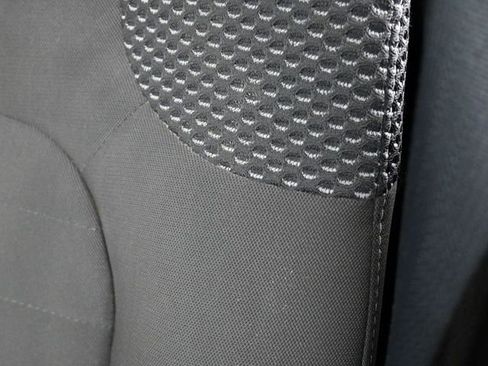 Used 2013 Nissan Frontier PRO-4X image 13