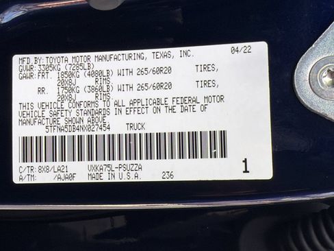 Used 2022 Toyota Tundra Platinum w/ Advanced Package AWD/4WD image 18