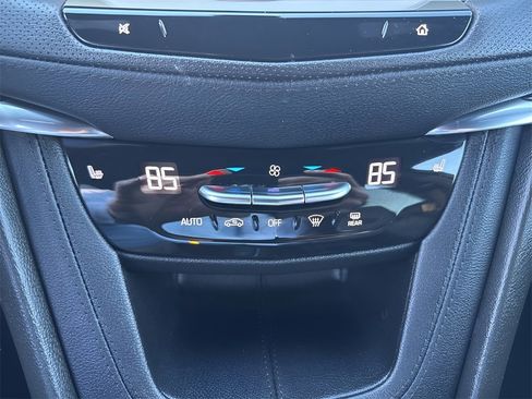 Certified 2022 Cadillac XT5 Premium Luxury image 25