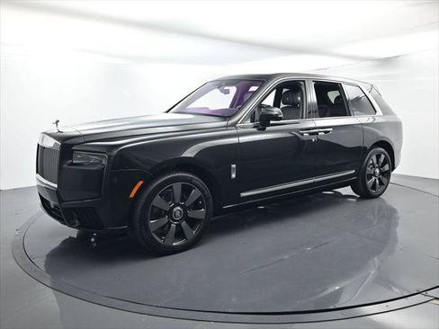 Certified 2025 Rolls-Royce Cullinan AWD/4WD image 1