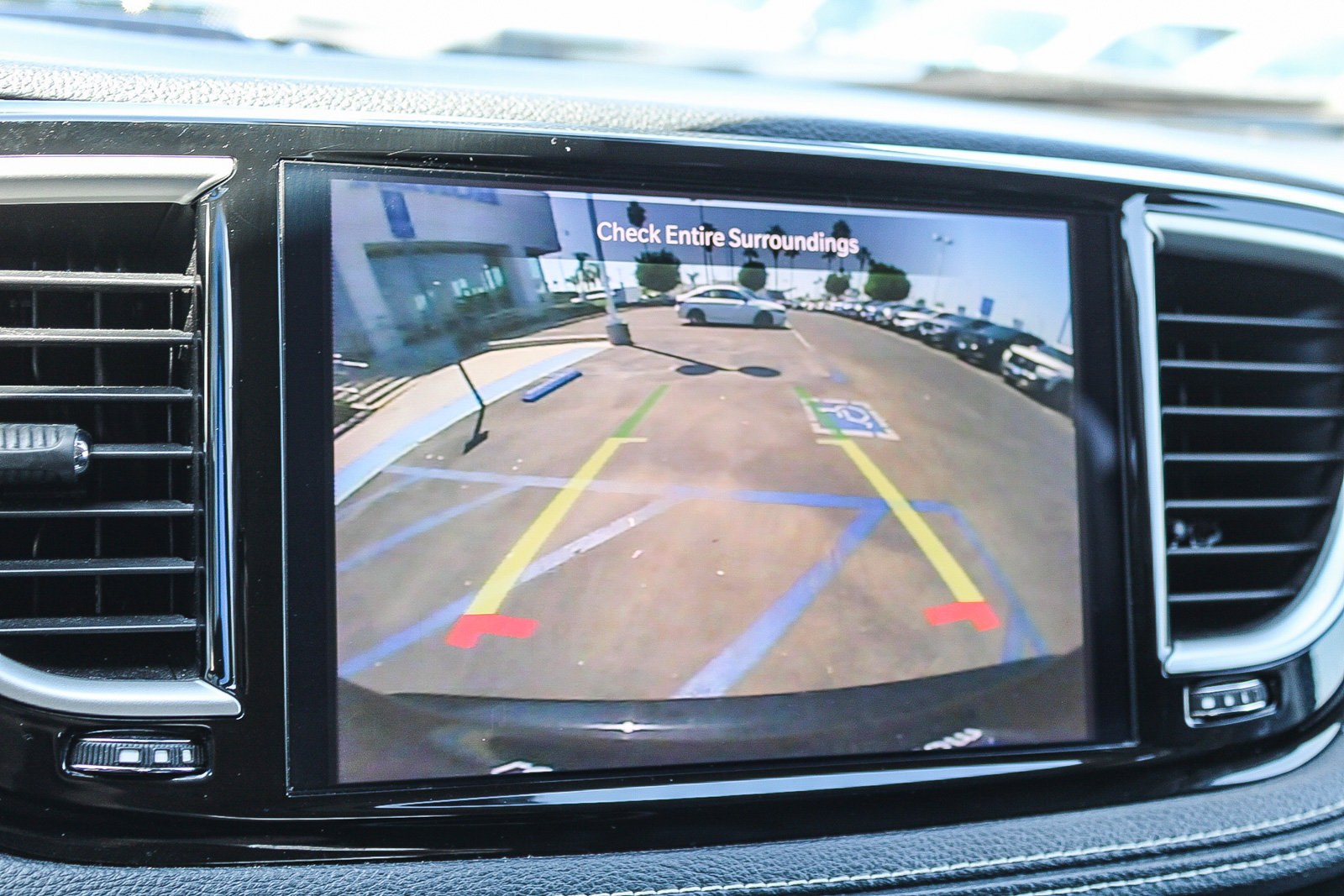 Used 2024 Chrysler Pacifica Limited FWD image 27