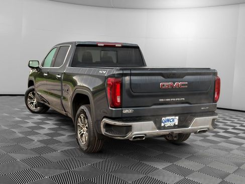 Used 2022 GMC Sierra 1500 SLT w/ SLT Convenience Package AWD/4WD image 2
