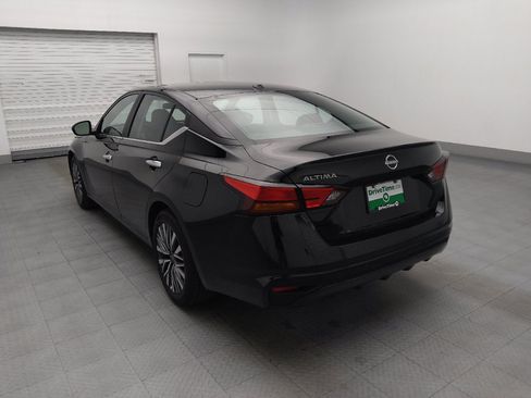 Used 2025 Nissan Altima 2.5 SV FWD image 5