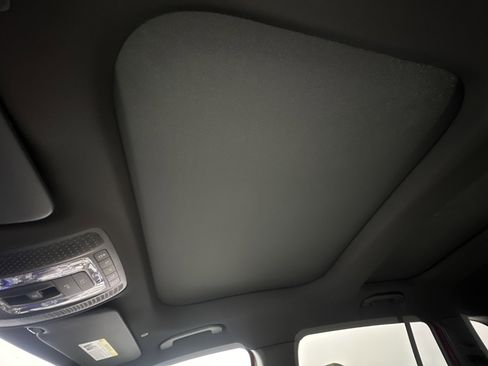 New 2026 Mercedes-Benz GLB 250 4MATIC image 21