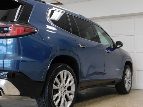 Used 2024 GMC Acadia Denali image 91