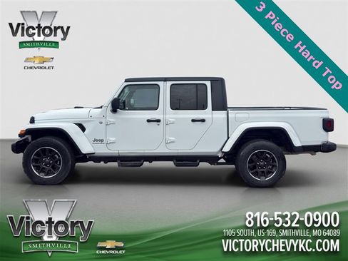 Used 2023 Jeep Gladiator Overland image 3