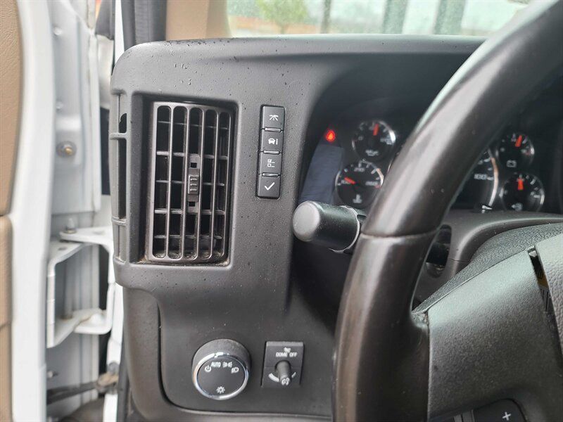 Used 2021 Chevrolet Express 2500 Extended w/ Driver Convenience Package RWD image 21