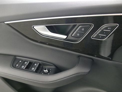 Used 2023 Audi Q7 3.0T Premium Plus w/ Premium Plus Package image 24