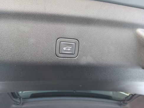 Certified 2025 Cadillac Escalade Sport Platinum w/ LPO, ONYX Package image 30