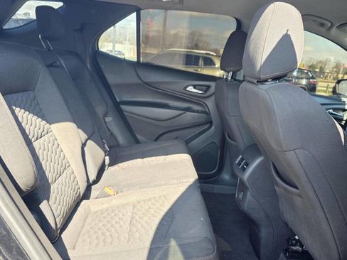 Used 2019 Chevrolet Equinox LT w/ Driver Convenience Package FWD image 18
