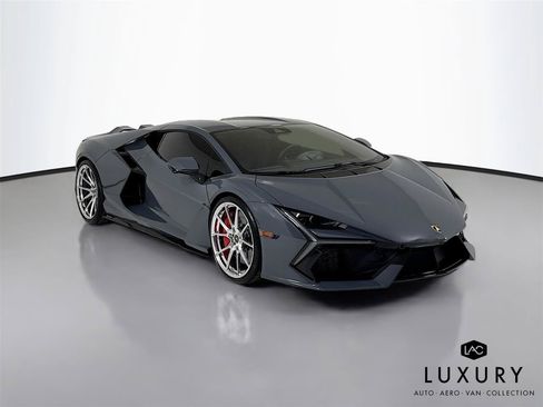 Used 2024 Lamborghini Revuelto AWD/4WD image 3