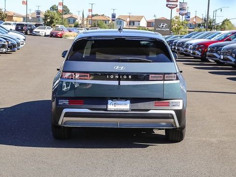 New 2026 Hyundai Ioniq 5 SEL RWD image 4