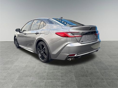 Used 2025 Toyota Camry XSE image 3