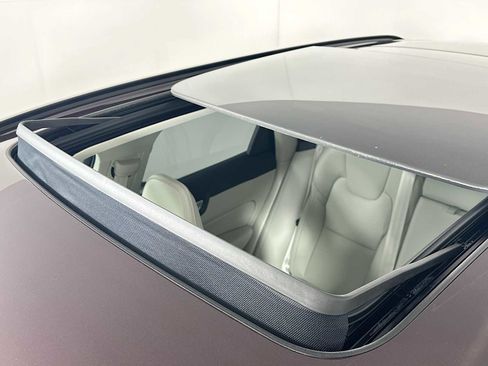 New 2026 Volvo XC60 B5 Ultra w/ Climate Package PRO image 19