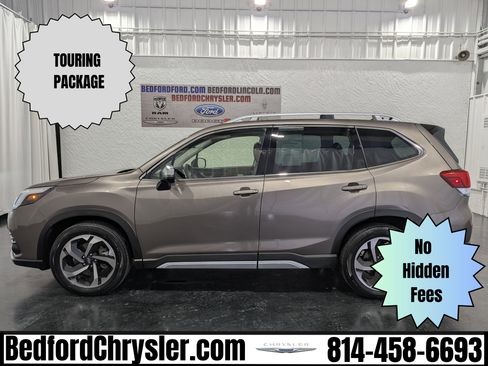 Used 2024 Subaru Forester Touring image 1