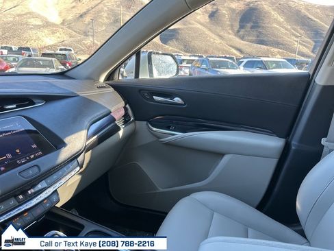 Used 2022 Cadillac XT4 Luxury w/ Cold Weather Package image 39