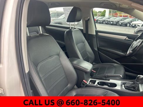 Used 2013 Volkswagen Passat TDI SE FWD image 7