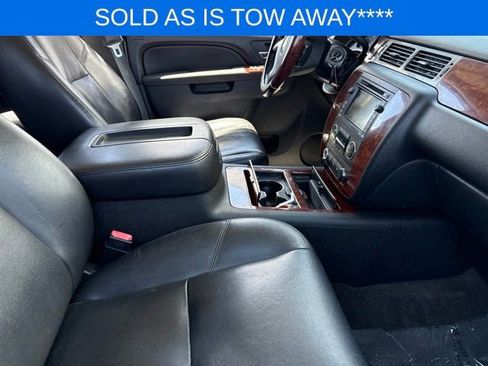 Used 2010 Chevrolet Tahoe LTZ AWD/4WD image 5