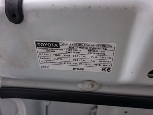 Used 2022 Toyota Tacoma SR image 34