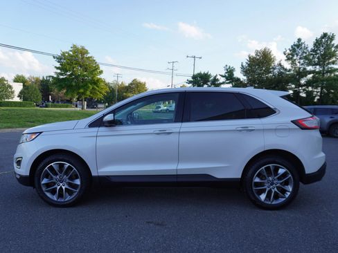 Used 2017 Ford Edge Titanium w/ Equipment Group 301A AWD/4WD image 5