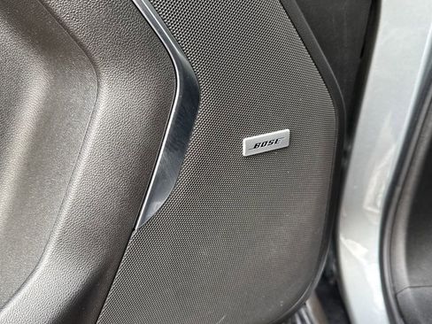 Used 2024 Chevrolet Suburban LT w/ Luxury Package image 29