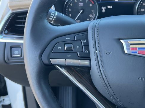 Used 2021 Cadillac XT6 Premium Luxury w/ Platinum Package image 17