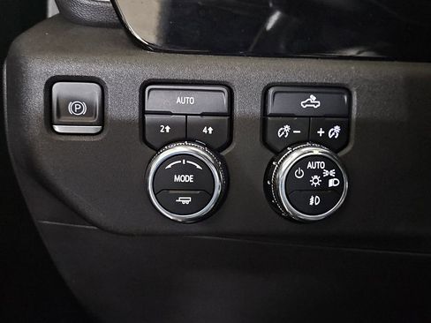 Certified 2023 GMC Sierra 1500 Elevation image 31