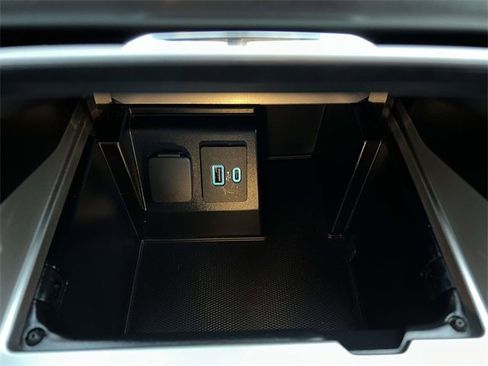 Certified 2020 Ford Explorer XLT w/ Class III Trailer Tow Package image 22