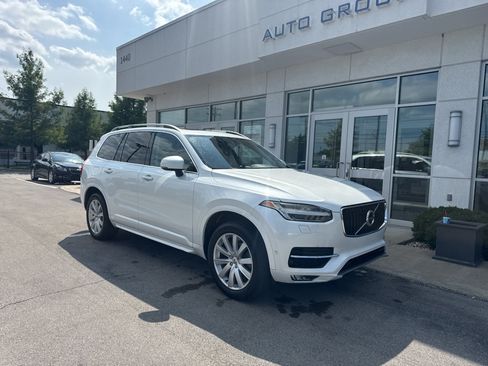 Used 2017 Volvo XC90 T6 Momentum w/ Vision Package AWD/4WD image 10