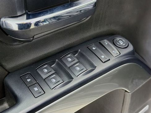 Used 2018 Chevrolet Silverado 1500 LT w/ Texas Edition image 20