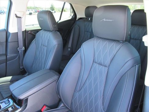 Used 2023 Buick Envision Avenir FWD image 17