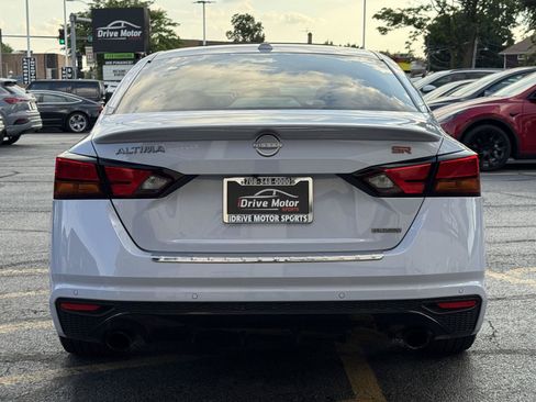 Used 2023 Nissan Altima 2.0 SR FWD image 11