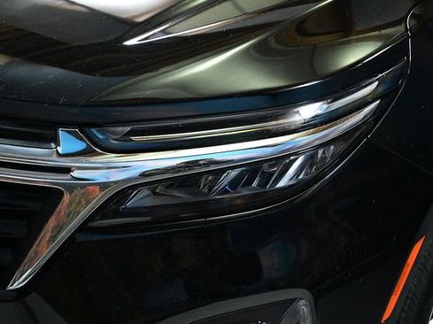 Used 2023 Chevrolet Equinox LT image 13