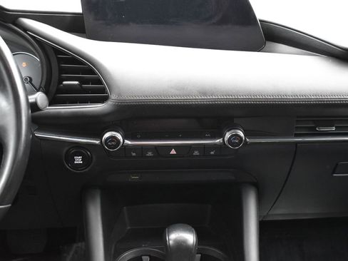 Used 2020 MAZDA MAZDA3 AWD Sedan w/ Premium Package image 21