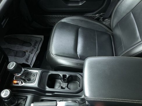 Used 2021 Jeep Gladiator Overland w/ Popular Equipment Package image 25