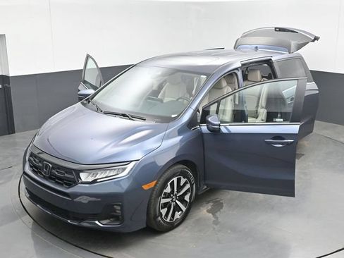 Used 2025 Honda Odyssey EX-L image 54
