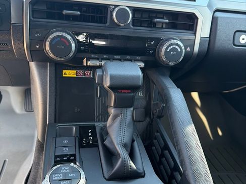 Used 2025 Toyota 4Runner TRD Off-Road Premium w/ Tow Technology Package AWD/4WD image 5